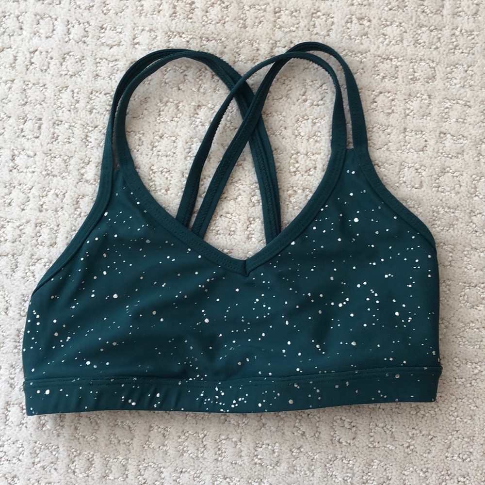 🥳 SOLD🥳 BEYONDYOGA SPORTS BRA